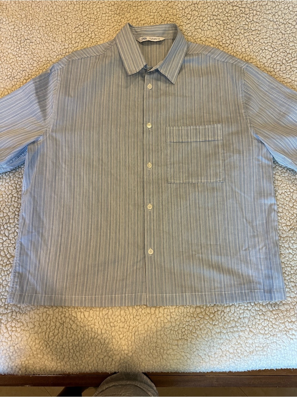 Zara Men's Blue and White Striped Button-Down Shirt